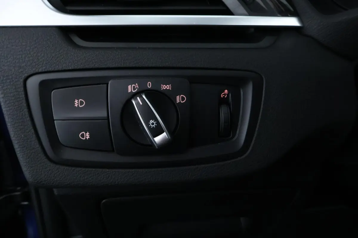 sDrive20i Corporate Lease Executive |PANO|ST VWM|CAMERA|CLIMA|CRUISE|LED|PDC|NAV