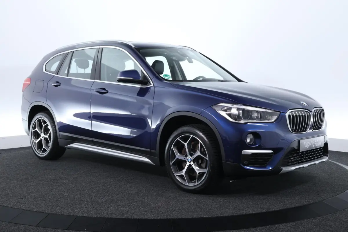 sDrive20i Corporate Lease Executive |PANO|ST VWM|CAMERA|CLIMA|CRUISE|LED|PDC|NAV