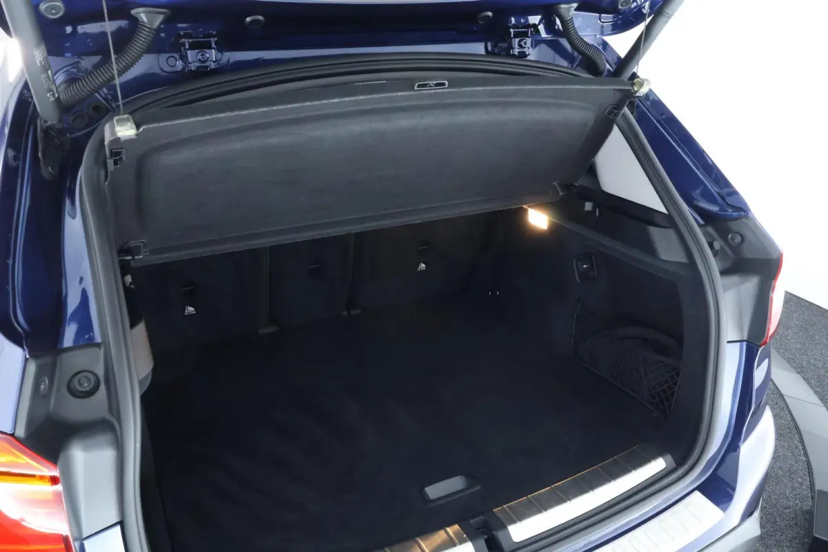 sDrive20i Corporate Lease Executive |PANO|ST VWM|CAMERA|CLIMA|CRUISE|LED|PDC|NAV