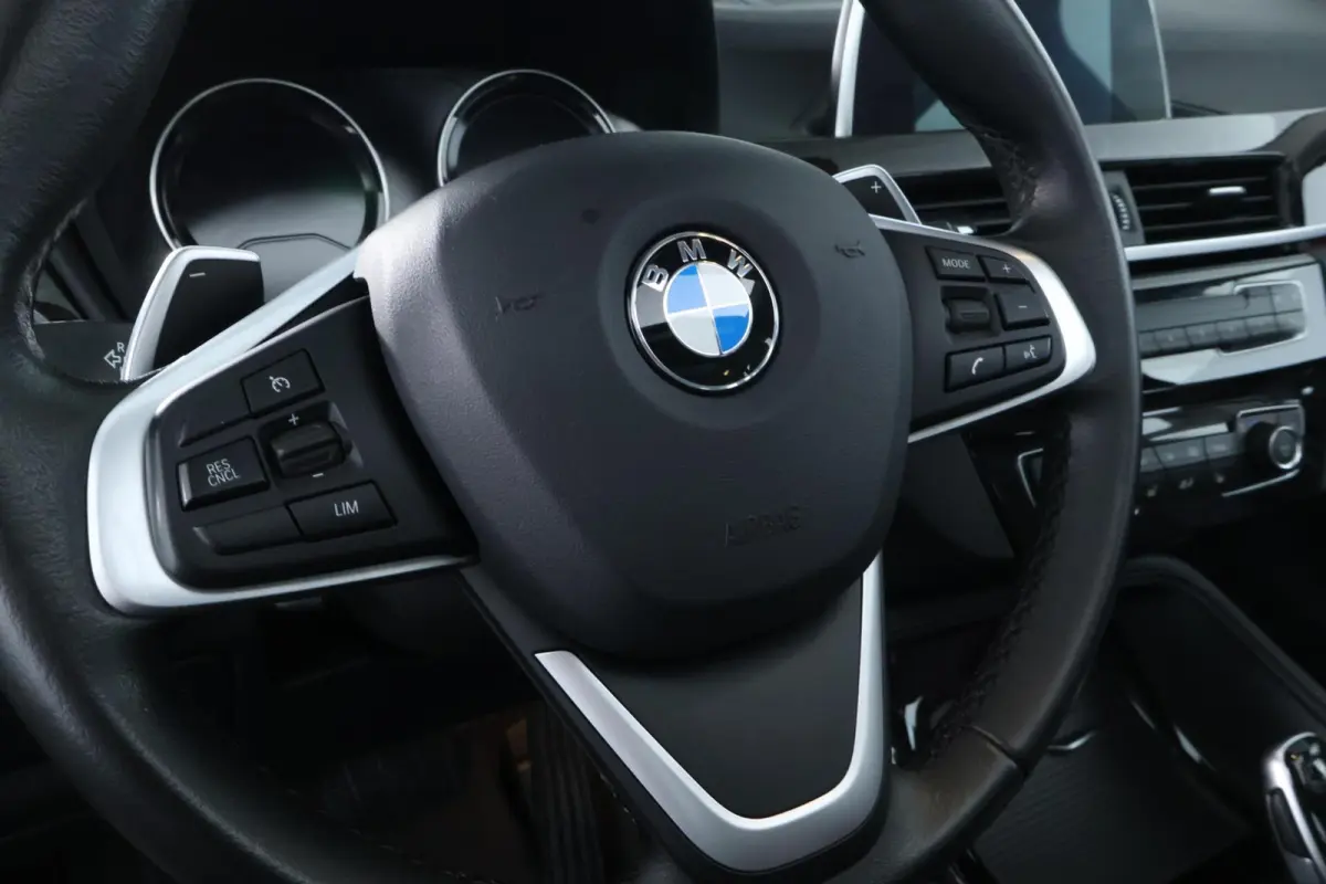 sDrive20i Corporate Lease Executive |PANO|ST VWM|CAMERA|CLIMA|CRUISE|LED|PDC|NAV