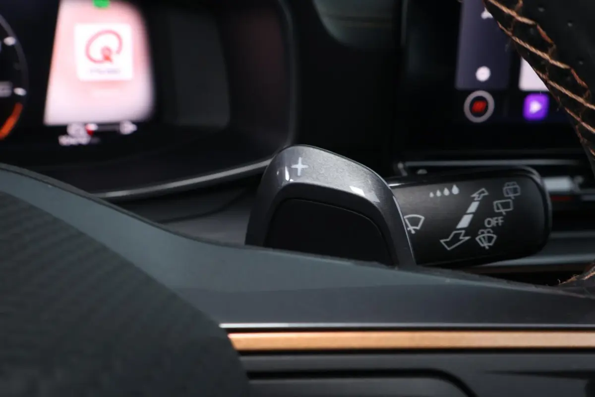 1.4 e-Hybrid VZ Copper Edition |PANO|STUUR+STOEL VWM|CAMERA|ACC|LED LM VELGEN 19''