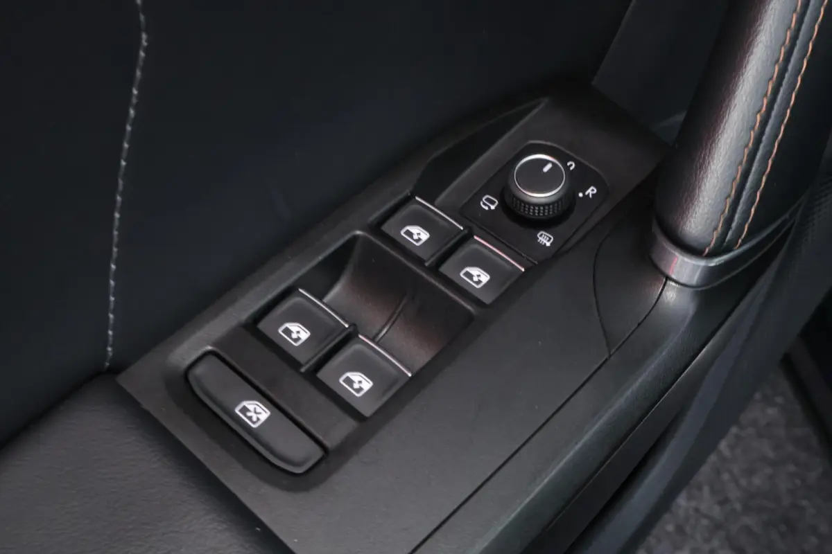 1.4 e-Hybrid VZ Copper Edition |PANO|STUUR+STOEL VWM|CAMERA|ACC|LED LM VELGEN 19''