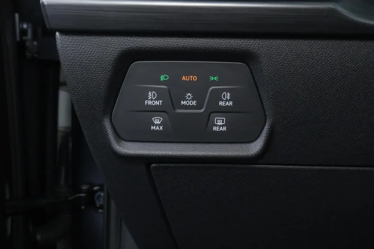 1.4 e-Hybrid VZ Copper Edition |PANO|STUUR+STOEL VWM|CAMERA|ACC|LED LM VELGEN 19''