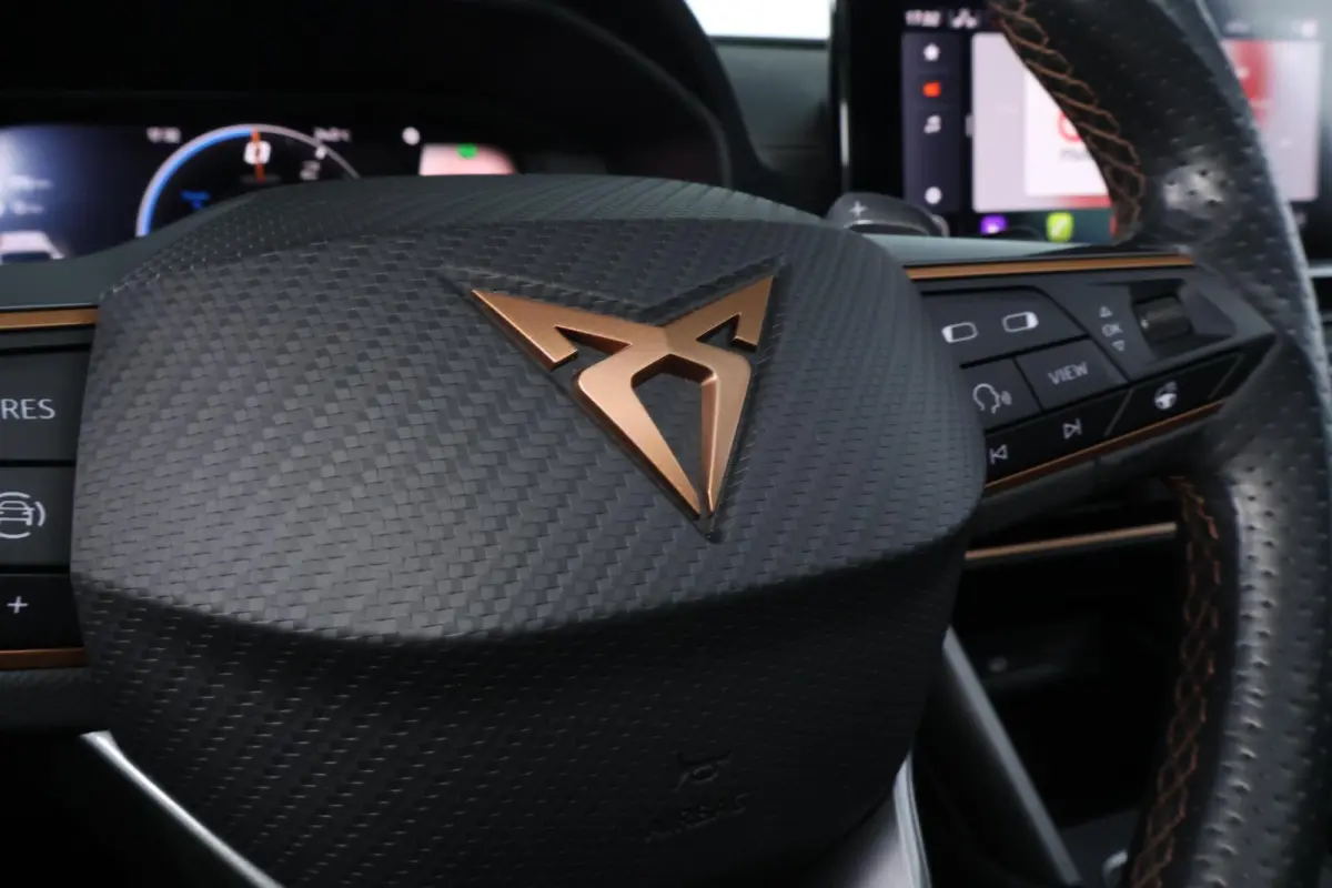 1.4 e-Hybrid VZ Copper Edition |PANO|STUUR+STOEL VWM|CAMERA|ACC|LED LM VELGEN 19''