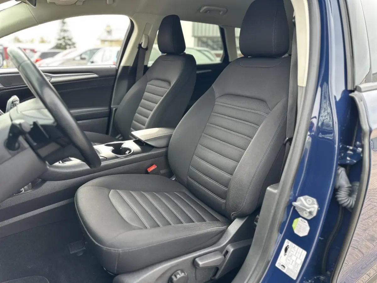 1.5 Titanium Lease Edition |CAMERA|ST VWM|CRUISE| LM VELGEN 16"|PDC| SONY MULTIMEDIA