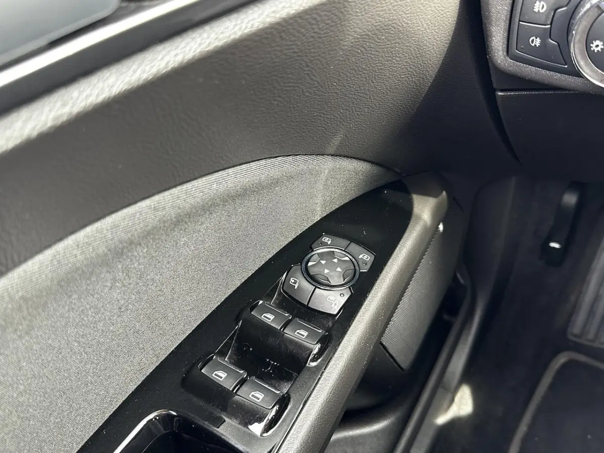 1.5 Titanium Lease Edition |CAMERA|ST VWM|CRUISE| LM VELGEN 16"|PDC| SONY MULTIMEDIA