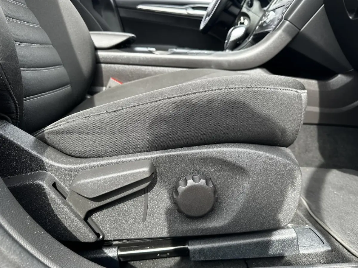 1.5 Titanium Lease Edition |CAMERA|ST VWM|CRUISE| LM VELGEN 16"|PDC| SONY MULTIMEDIA