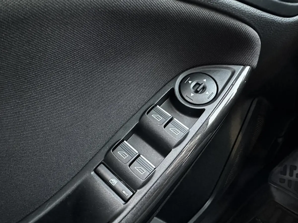 1.0 EcoBoost Titanium Business |CAMERA|ST+STUUR VWM|CRUISE|CLIMA