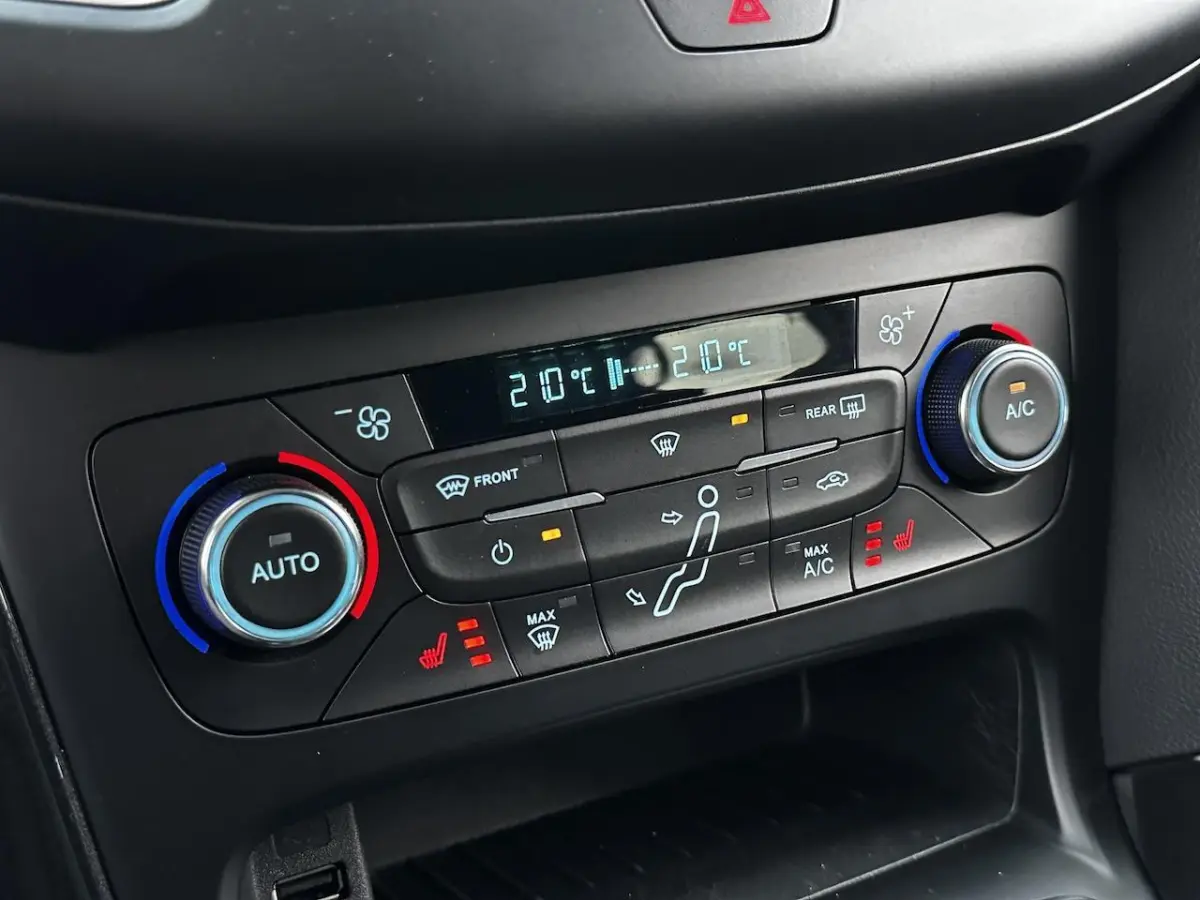 1.0 EcoBoost Titanium Business |CAMERA|ST+STUUR VWM|CRUISE|CLIMA
