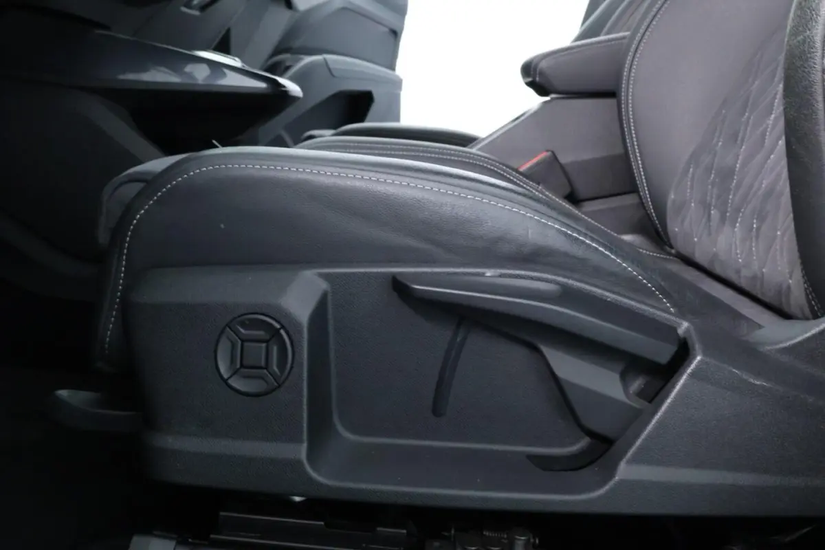 35 Launch edition Advanced 55 kWh |SONOS|CARPLAY|STOEL VWM|STANDKACHEL|LM VELGEN 20''|ACC|