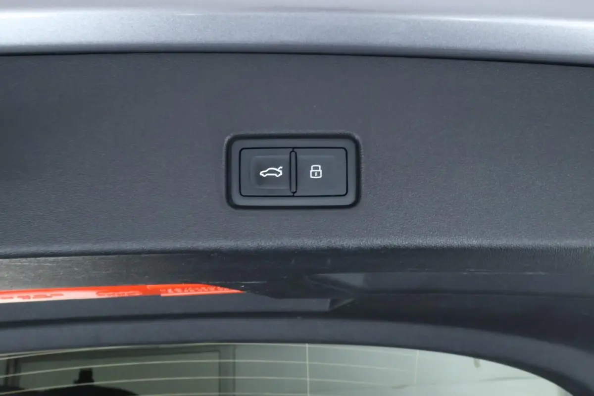 35 Launch edition Advanced 55 kWh |SONOS|CARPLAY|STOEL VWM|STANDKACHEL|LM VELGEN 20''|ACC|