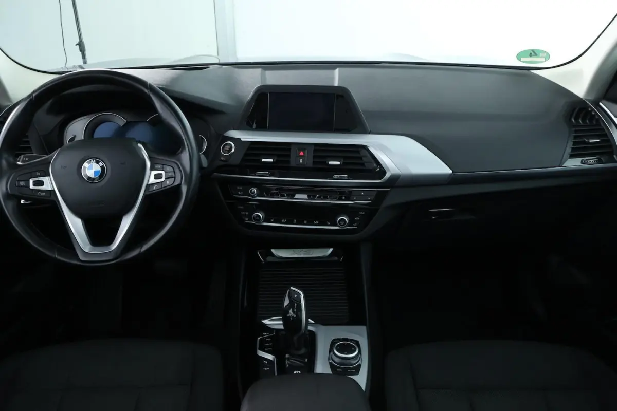 xDrive20i Launch Edition High Executive |PANO|HUD|CAMERA|ST VWM|CRUISE|CLIMA+++