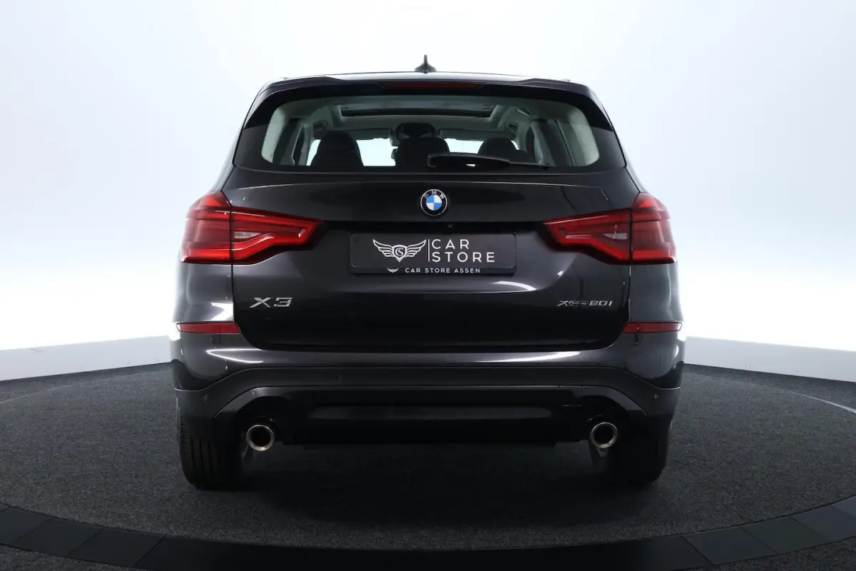 xDrive20i Launch Edition High Executive |PANO|HUD|CAMERA|ST VWM|CRUISE|CLIMA+++