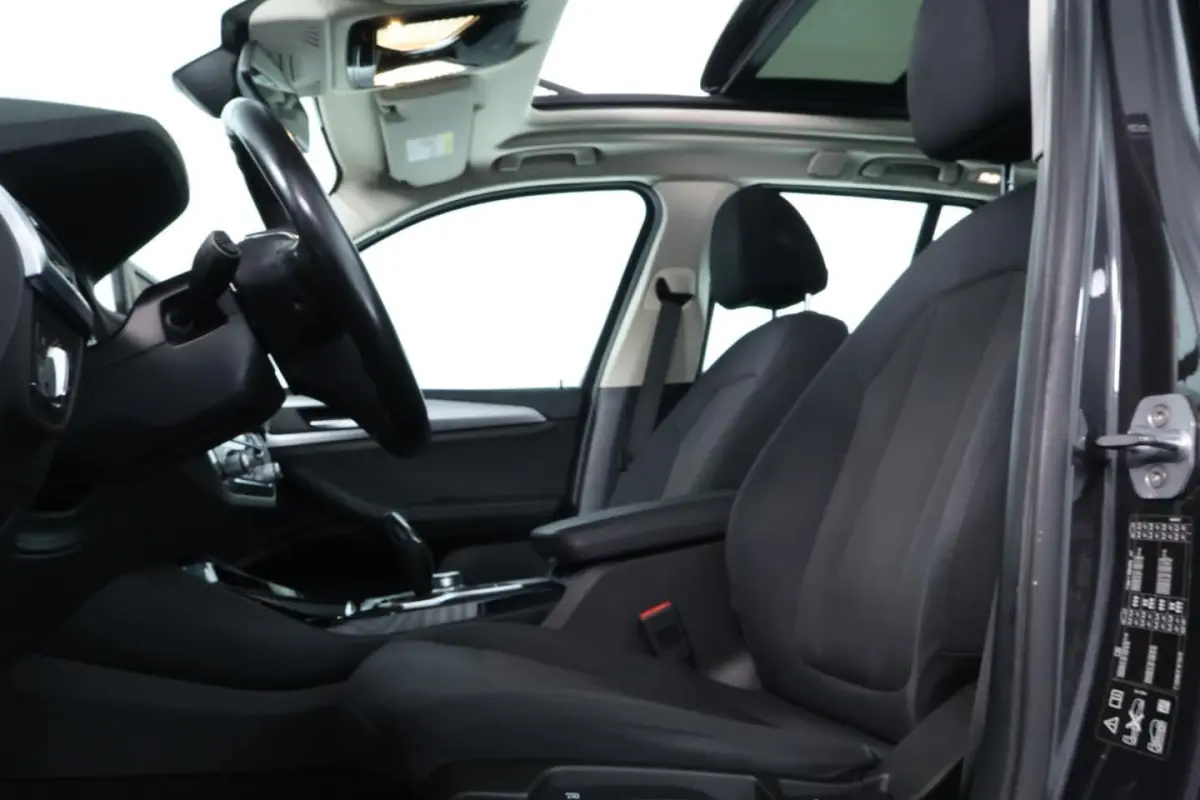 xDrive20i Launch Edition High Executive |PANO|HUD|CAMERA|ST VWM|CRUISE|CLIMA+++