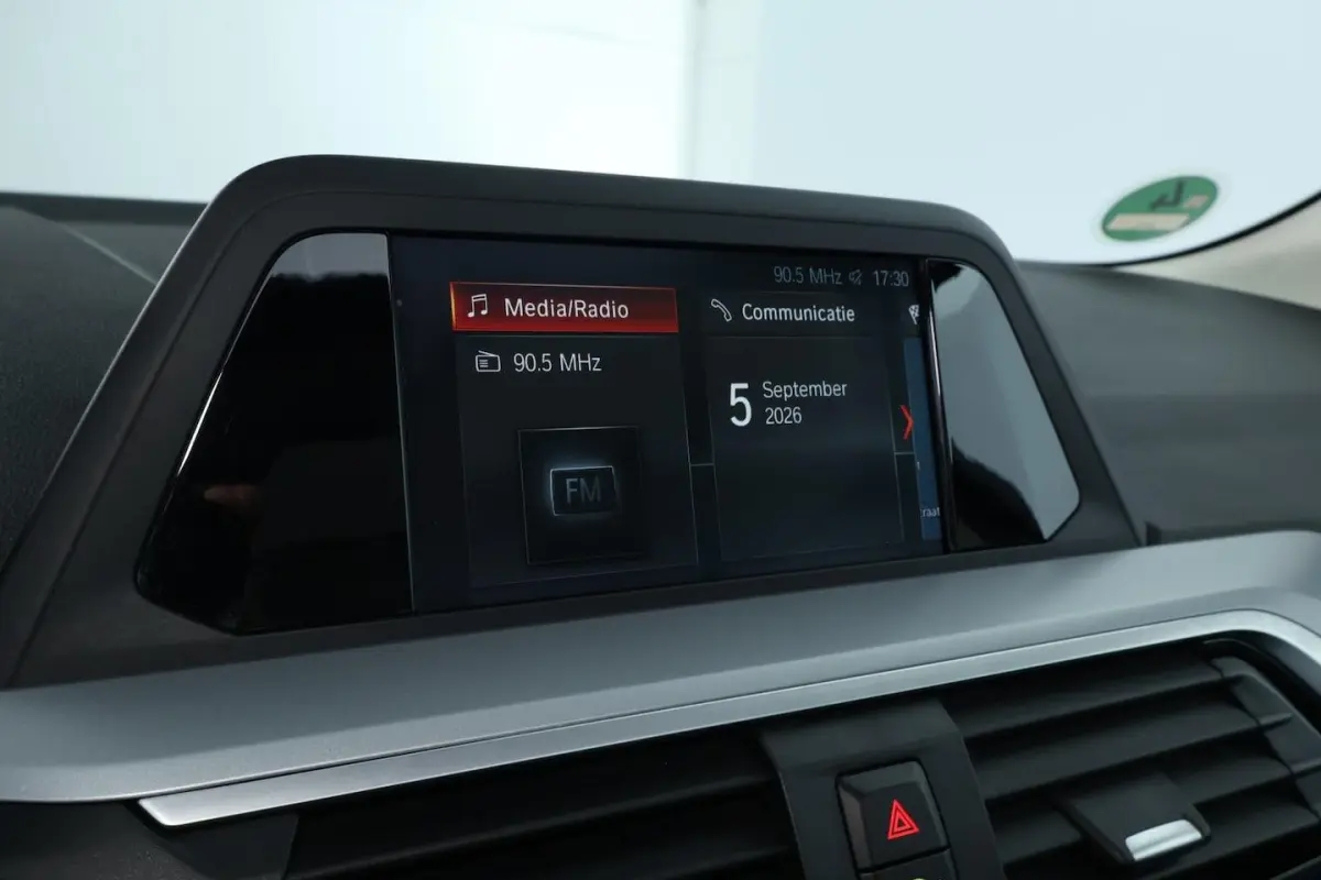 xDrive20i Launch Edition High Executive |PANO|HUD|CAMERA|ST VWM|CRUISE|CLIMA+++