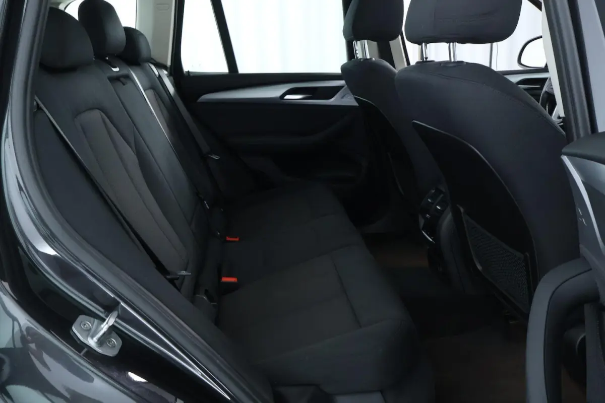 xDrive20i Launch Edition High Executive |PANO|HUD|CAMERA|ST VWM|CRUISE|CLIMA+++