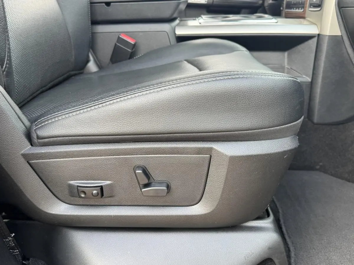1500 5.7 V8 4x4 Crew Cab 5'7 Laramie |ALPINE|LEDER|ECC|NAV|DAK|20"|
