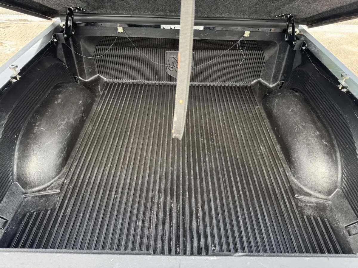 1500 5.7 V8 4x4 Crew Cab 5'7 Laramie |ALPINE|LEDER|ECC|NAV|DAK|20"|