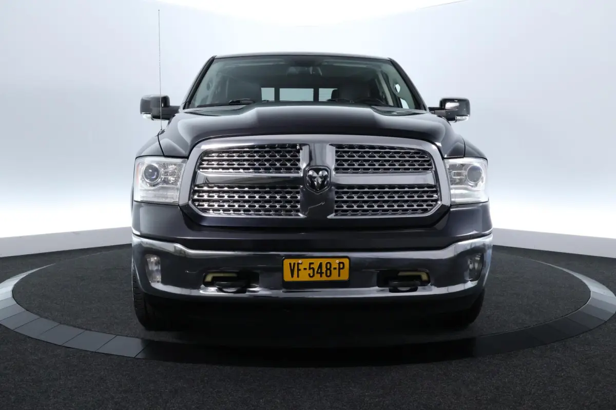 1500 5.7 V8 4x4 Crew Cab 5'7 Laramie |ALPINE|LEDER|ECC|NAV|DAK|20"|