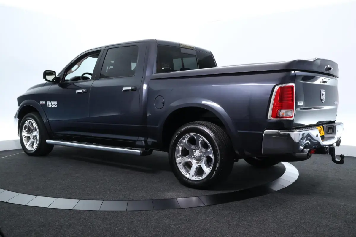 1500 5.7 V8 4x4 Crew Cab 5'7 Laramie |ALPINE|LEDER|ECC|NAV|DAK|20"|
