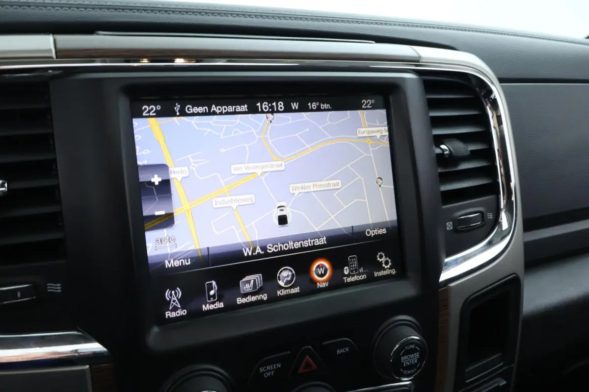 1500 5.7 V8 4x4 Crew Cab 5'7 Laramie |ALPINE|LEDER|ECC|NAV|DAK|20"|