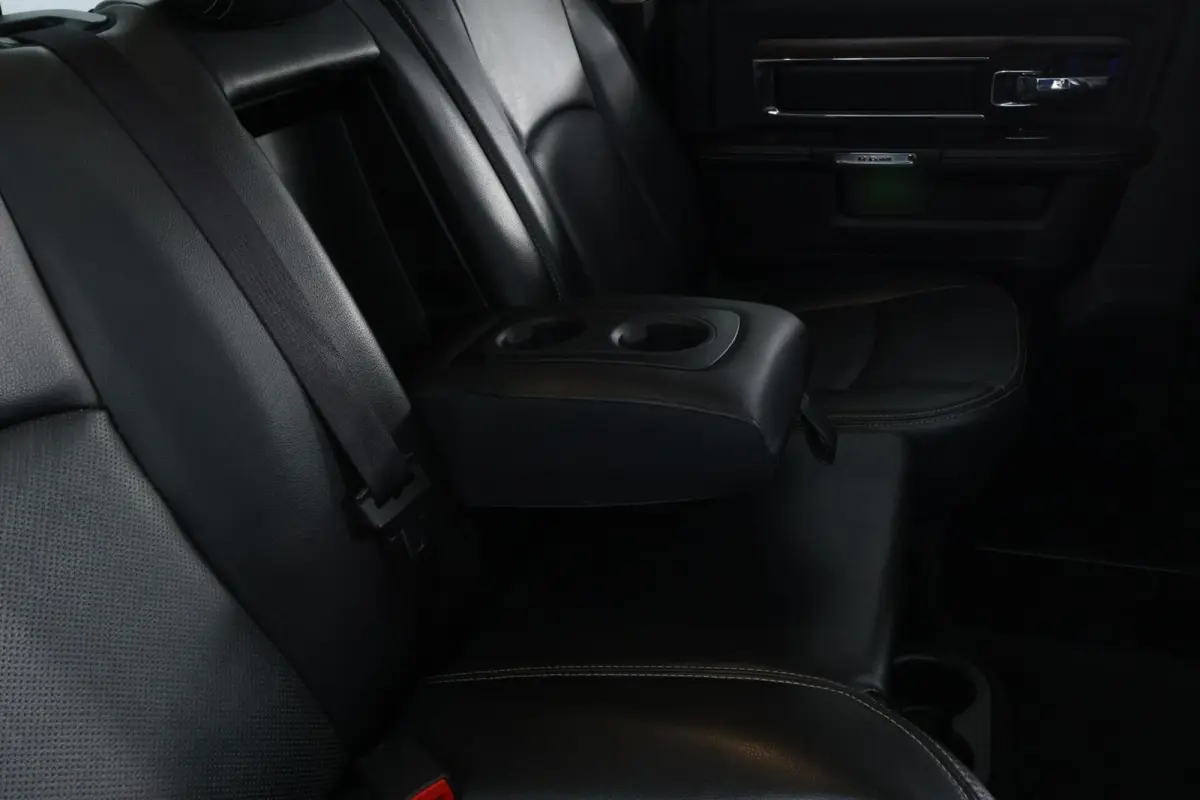1500 5.7 V8 4x4 Crew Cab 5'7 Laramie |ALPINE|LEDER|ECC|NAV|DAK|20"|