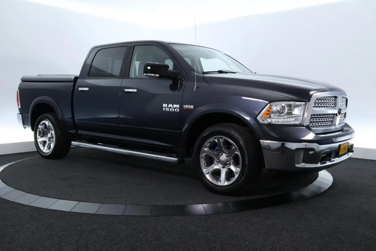 1500 5.7 V8 4x4 Crew Cab 5'7 Laramie |ALPINE|LEDER|ECC|NAV|DAK|20"|