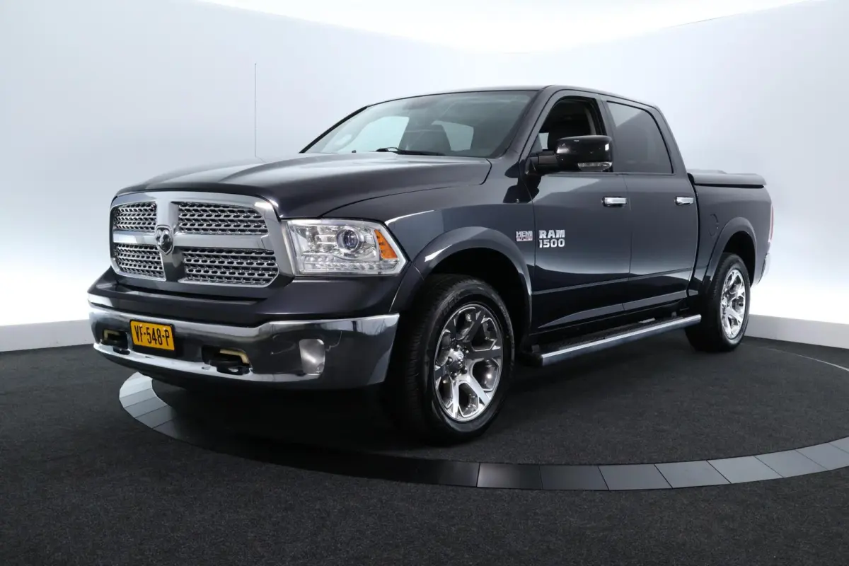 1500 5.7 V8 4x4 Crew Cab 5'7 Laramie |ALPINE|LEDER|ECC|NAV|DAK|20"|