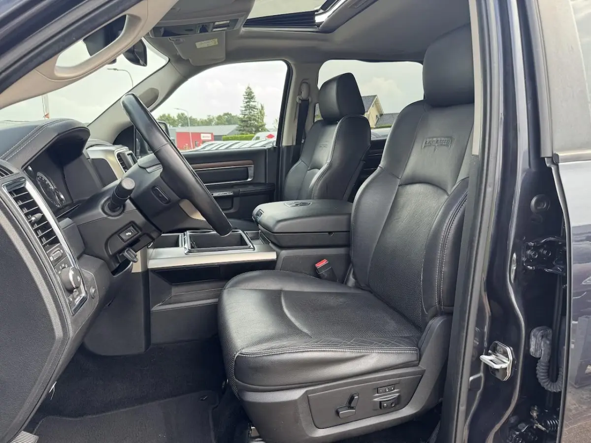1500 5.7 V8 4x4 Crew Cab 5'7 Laramie |ALPINE|LEDER|ECC|NAV|DAK|20"|