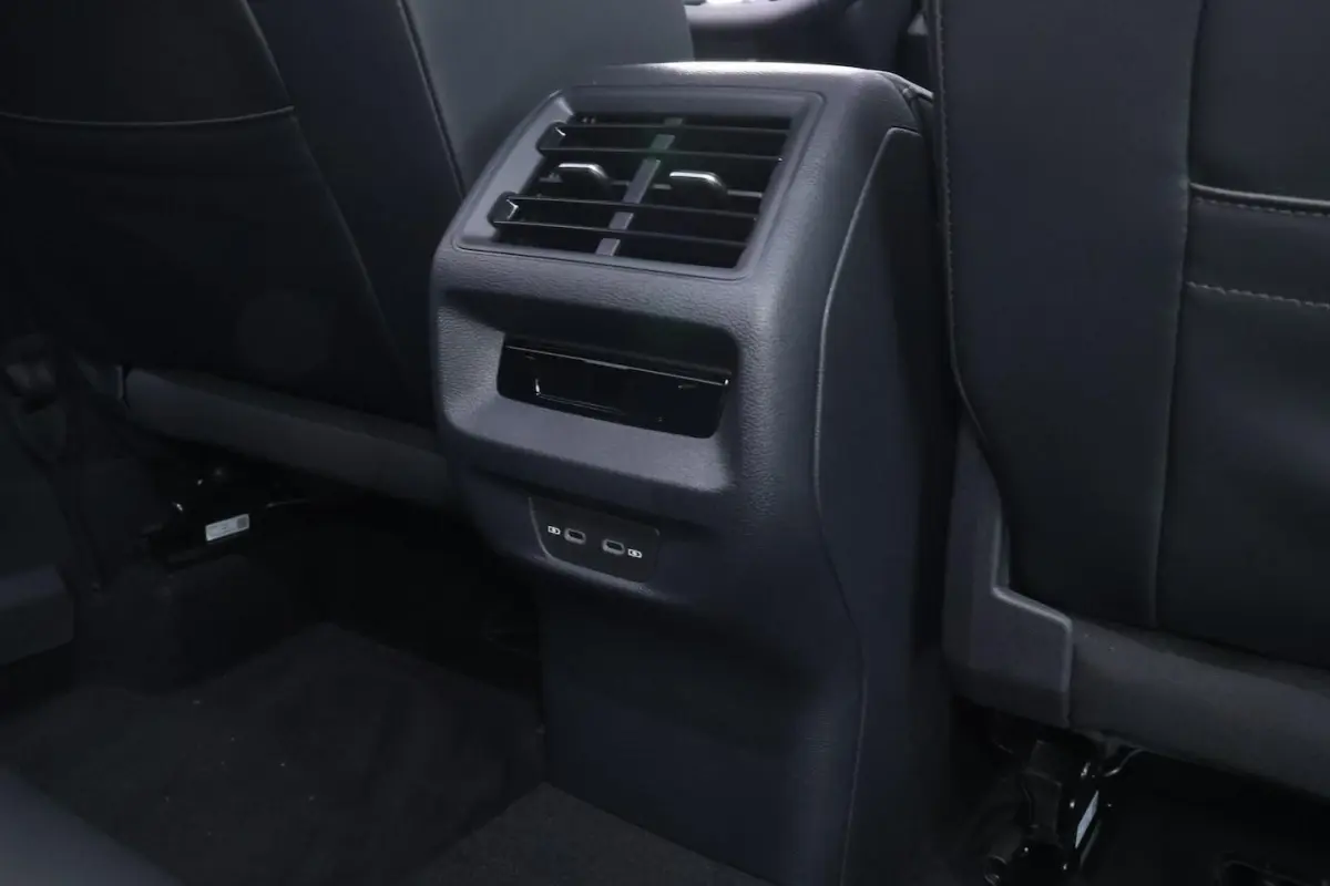 1.5 eTSI energy Edition |NIEUW|360 CAMERA|IQ LIGHT|CARPLAY|ACC|TREKHAAK|STUUR+STOEL VWM|PA