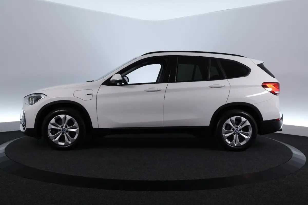 xDrive25e eDrive Edition |CAMERA|HEAD UP|ST VWM|LED|TREKHAAK|CLIMA