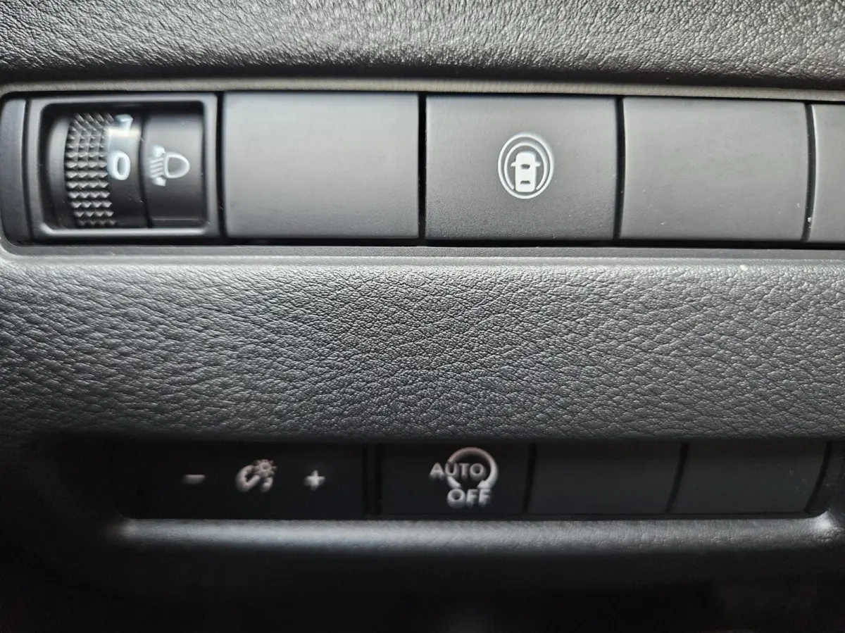 1.5 e-Power N-Connecta 7-zits. NIEUWSTAAT!