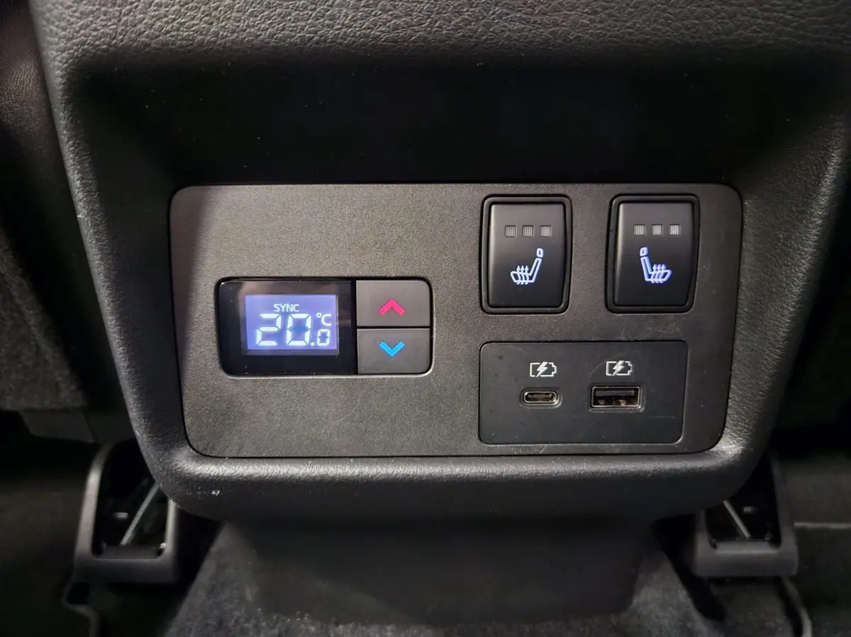 1.5 e-Power N-Connecta 7-zits. NIEUWSTAAT!