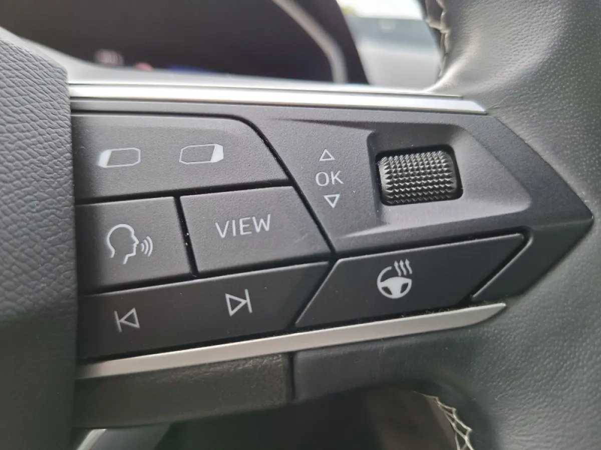 1.4 TSI PHEV XCELLENCE Automaat * Navigatiesysteem * Elek. Trekhaak * Parkeercamera *