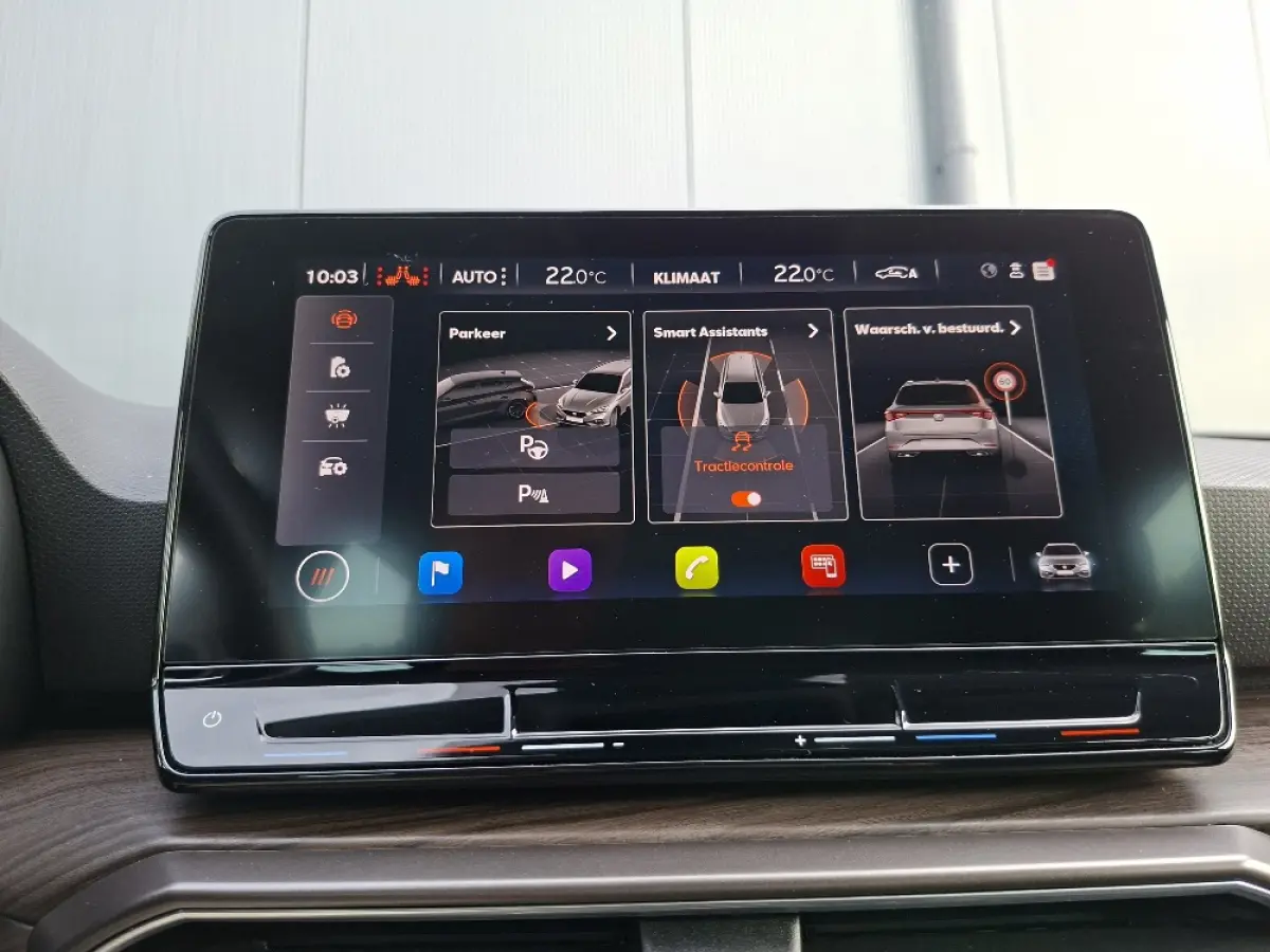1.4 TSI PHEV XCELLENCE Automaat * Navigatiesysteem * Elek. Trekhaak * Parkeercamera *