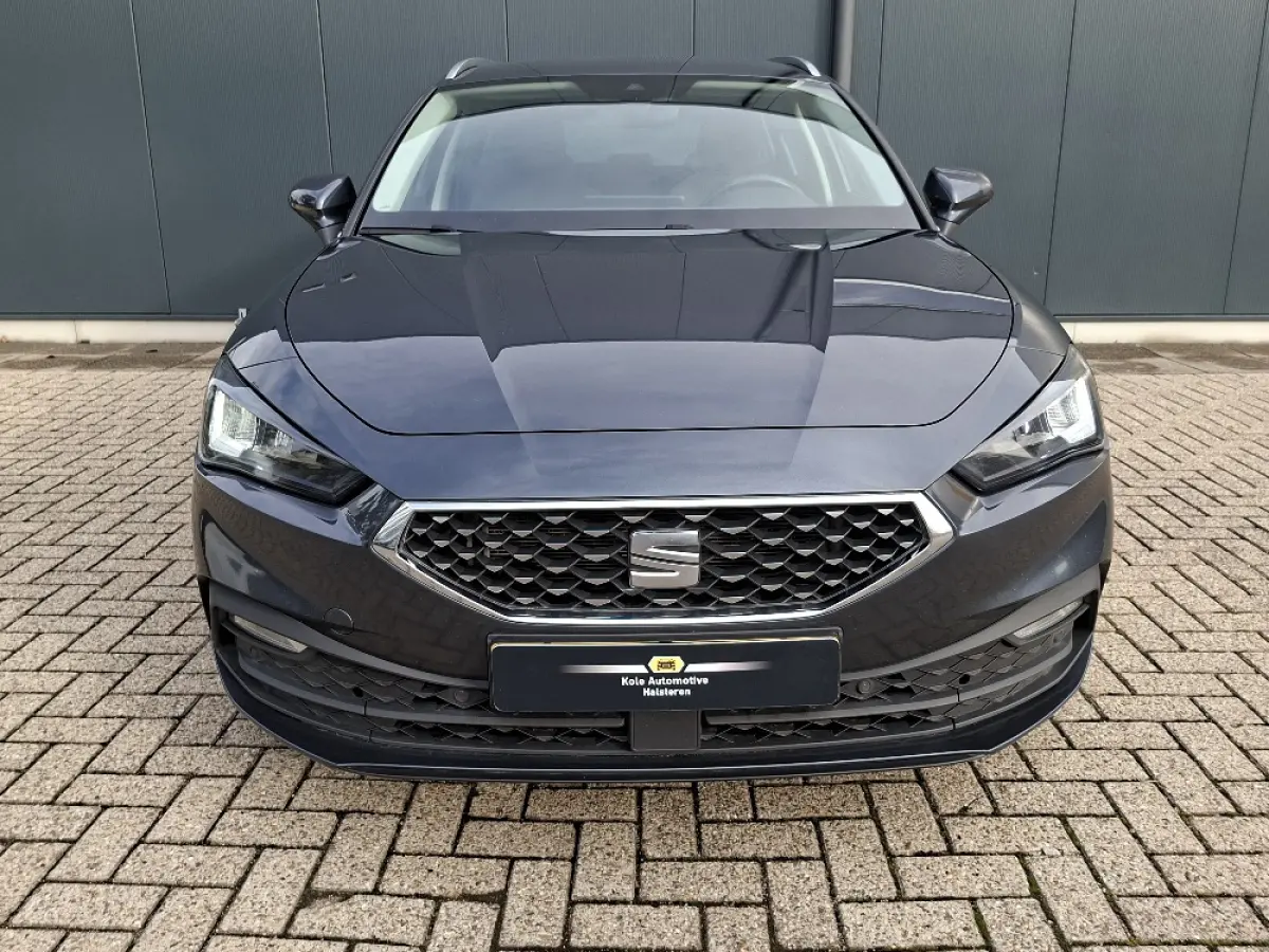 1.4 TSI PHEV XCELLENCE Automaat * Navigatiesysteem * Elek. Trekhaak * Parkeercamera *