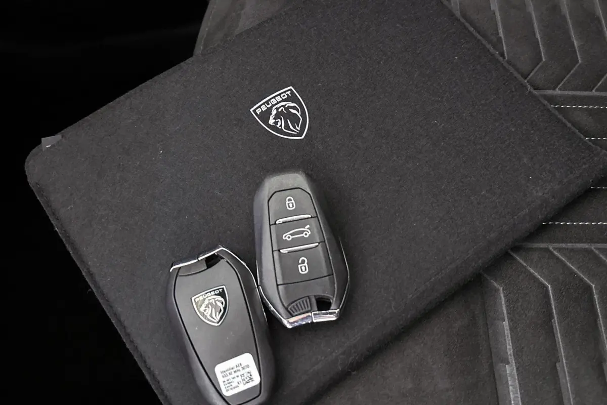 1.2 Hybrid 145 GT 7p 360 Camera Stoelverwarming Adaptieve Cruise Control
