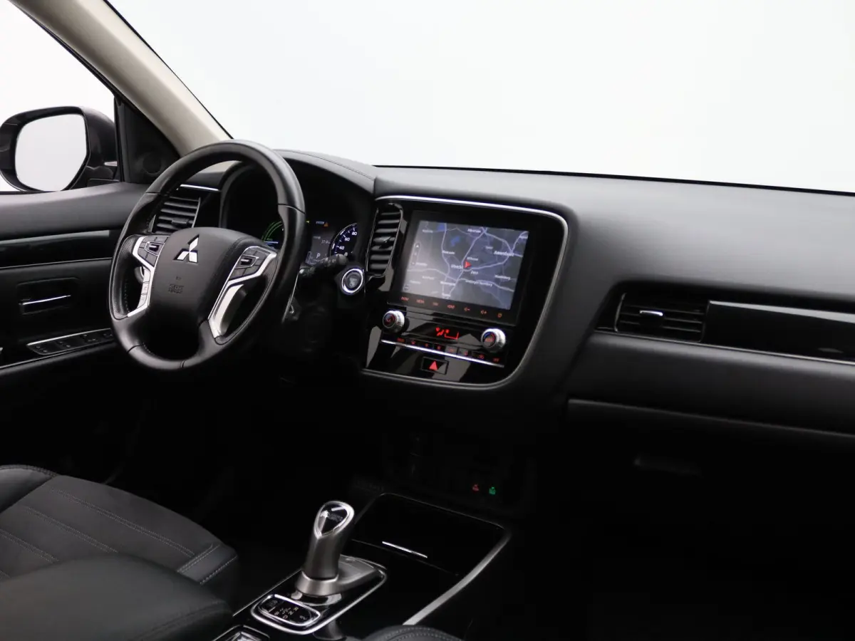 225pk PHEV Intense Camera | Navig | Cruise Contol