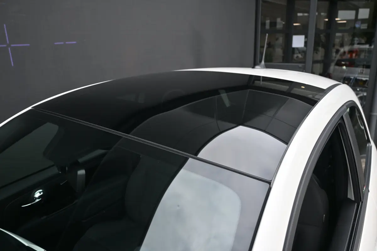 1.0 Hybrid Dolcevita Finale | Panoramadak | Navigatie | Parkeersensoren | Airco |