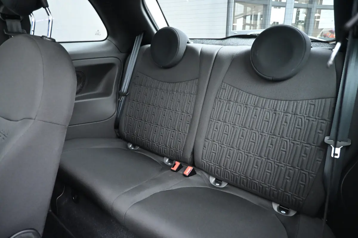 1.0 Hybrid Dolcevita Finale | Panoramadak | Navigatie | Parkeersensoren | Airco |
