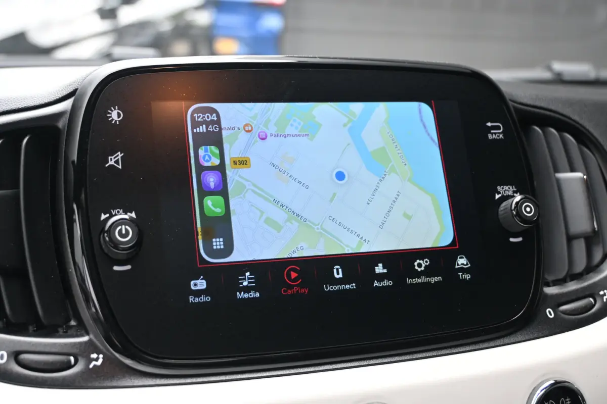 1.0 Hybrid Dolcevita Finale | Panoramadak | Navigatie | Parkeersensoren | Airco |