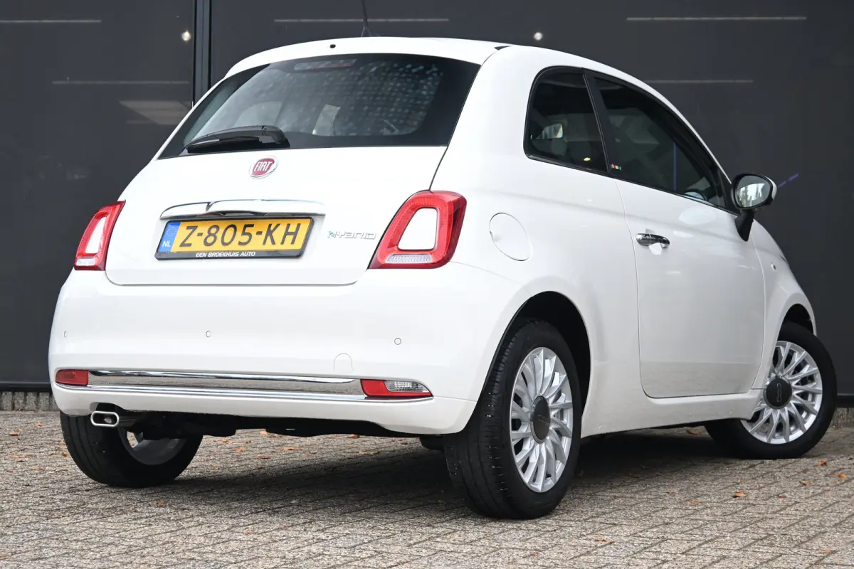 1.0 Hybrid Dolcevita Finale | Panoramadak | Navigatie | Parkeersensoren | Airco |
