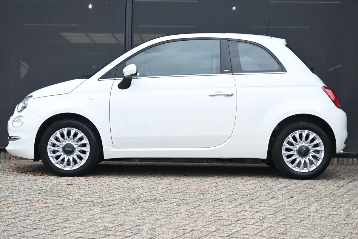 1.0 Hybrid Dolcevita Finale | Panoramadak | Navigatie | Parkeersensoren | Airco |