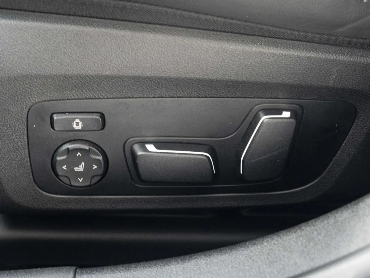 M3 Competition xDrive | M Drive Professional | Driving Assistant Professional | Comfort Access | BMW Laserlight | Harman Kardon | M Performance Wielset