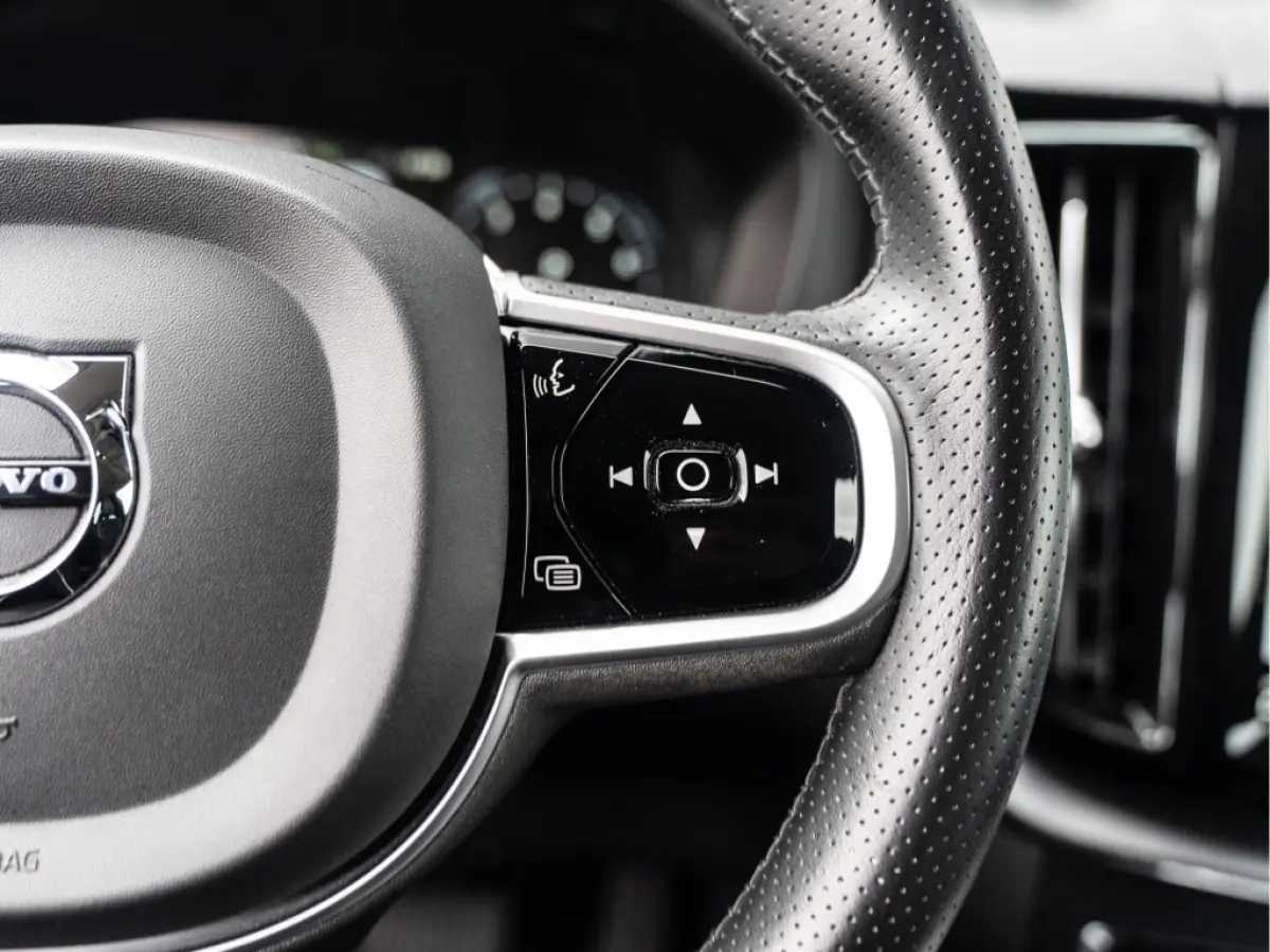 2.0 Recharge T6 AWD Inscription | Pano | Surround View | Trekhaak | Dealer Ond.
