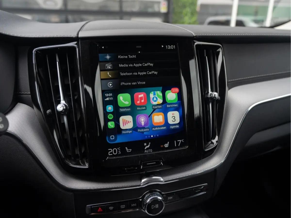 2.0 Recharge T6 AWD Inscription | Pano | Surround View | Trekhaak | Dealer Ond.