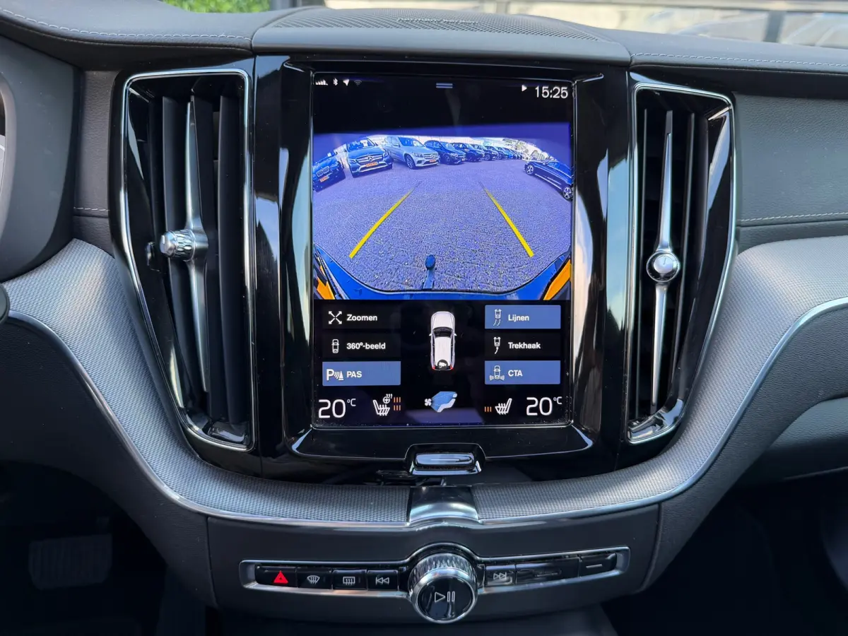 2.0 Recharge T6 AWD Inscription | Pano | Surround View | Trekhaak | Dealer Ond.