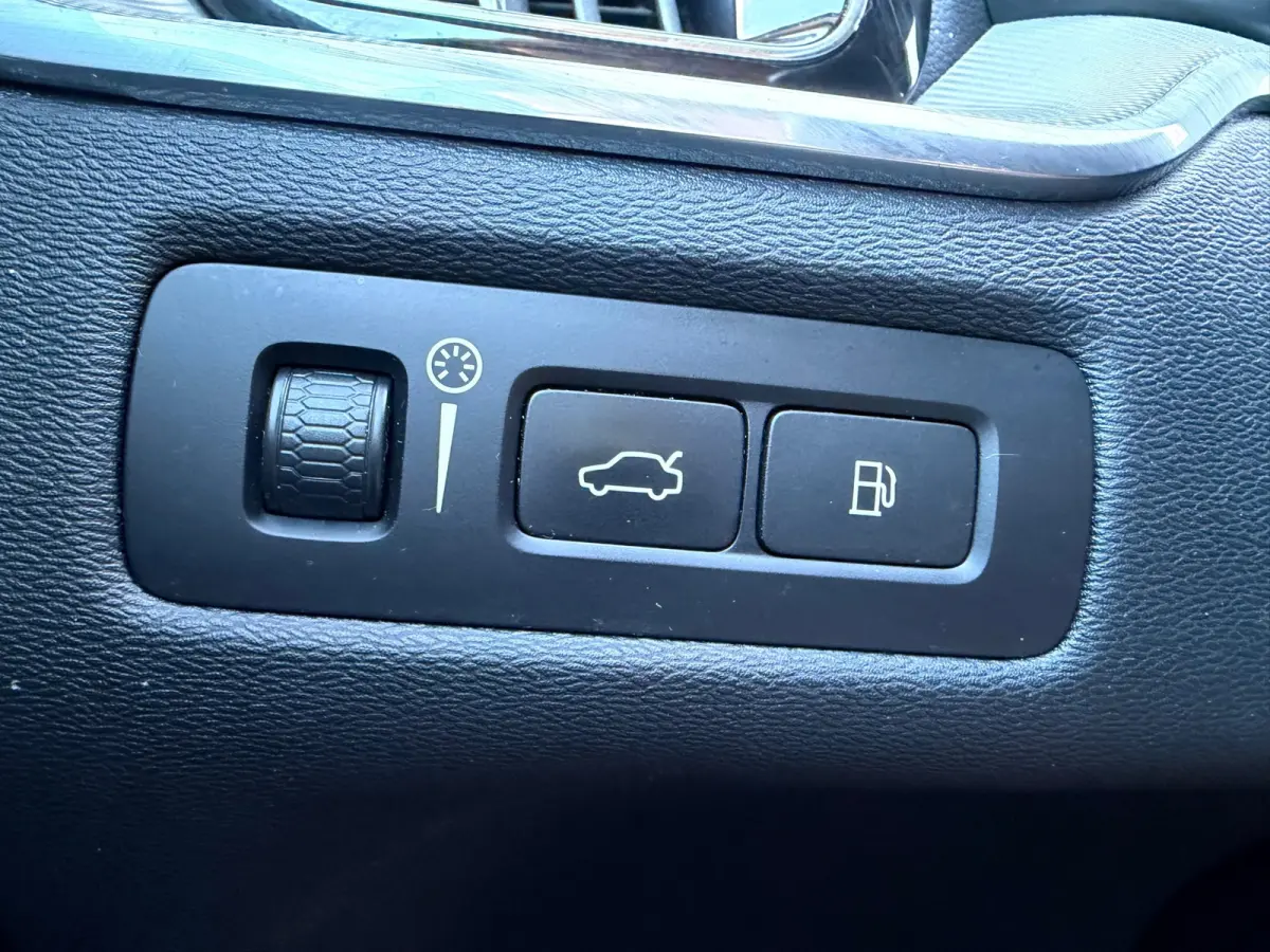 2.0 Recharge T6 AWD Inscription | Pano | Surround View | Trekhaak | Dealer Ond.