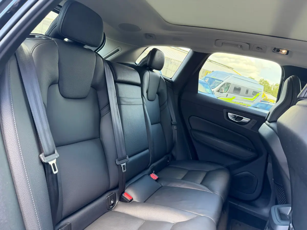 2.0 Recharge T6 AWD Inscription | Pano | Surround View | Trekhaak | Dealer Ond.