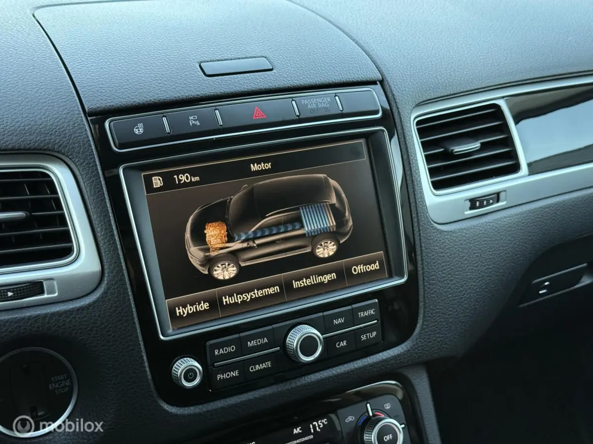 3.0 TSI Hybrid Highline DSG|Pano|ACC|Trhk